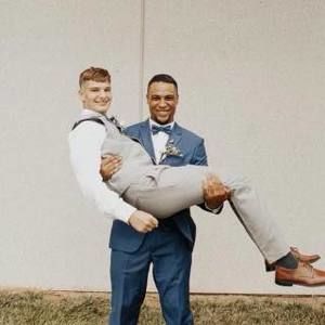 Meet your Posher, Derrick